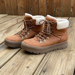 🆕Seven Dials Platform Boot